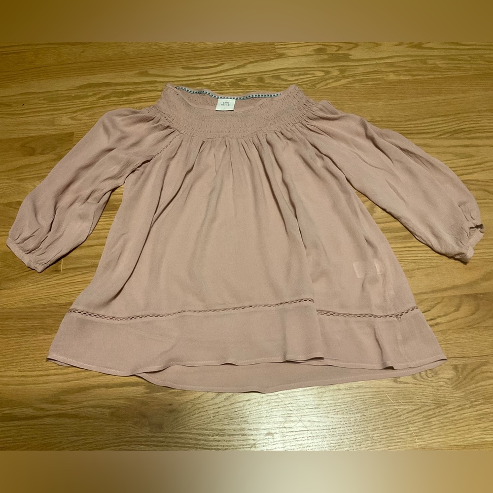 Women’s Knox Rose Mauve Flowy Blouse with 3/4 Sleeves. Semi Sheer. 100% Rayon